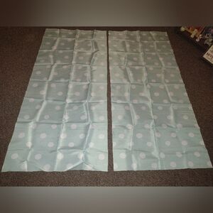 2 Sets (4 Panels) Light Green With White Polka Dots Curtains